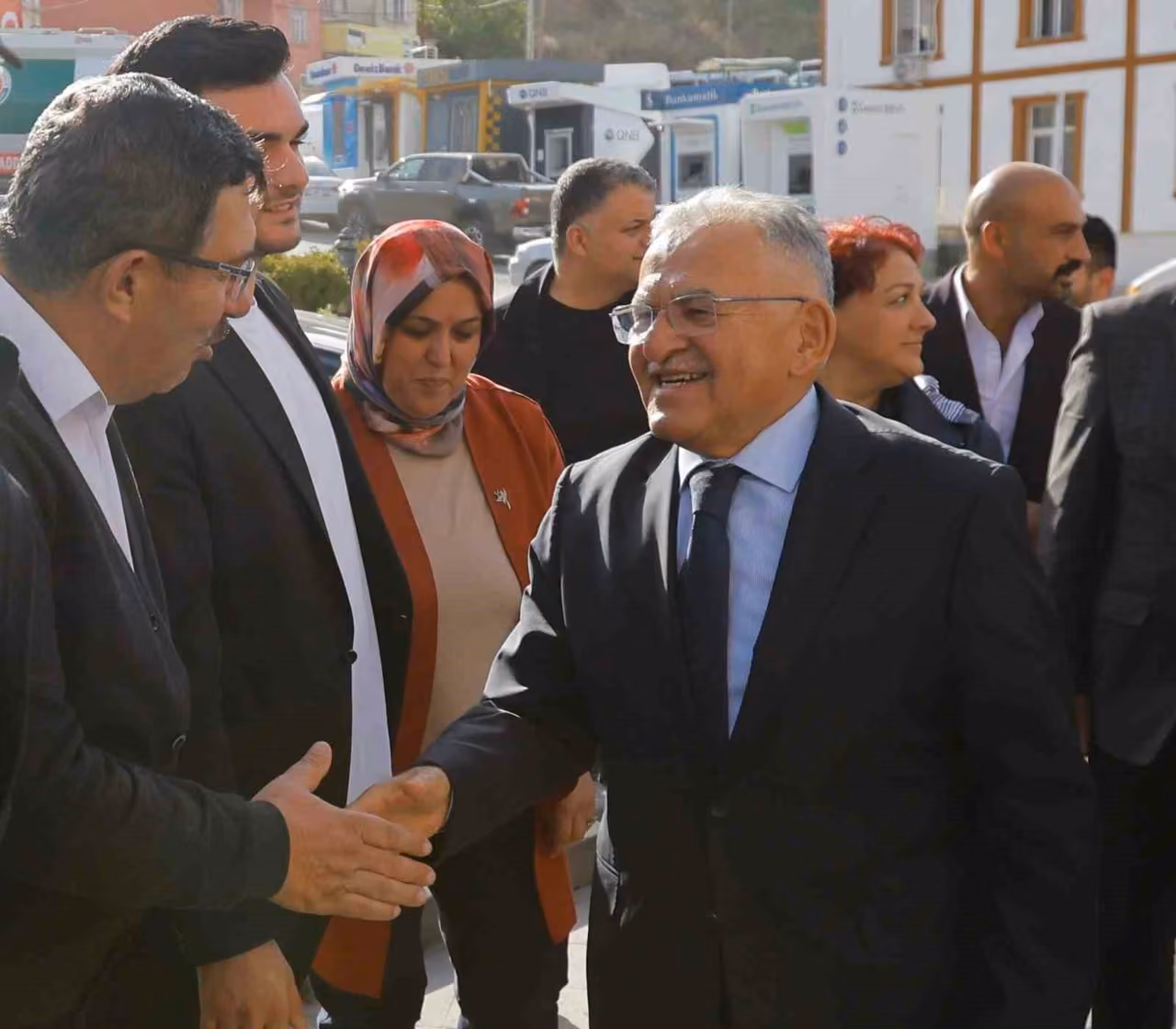 Başkan Büyükkılıç, Bünyan’da muhtarlarla istişare toplantısı yaptı