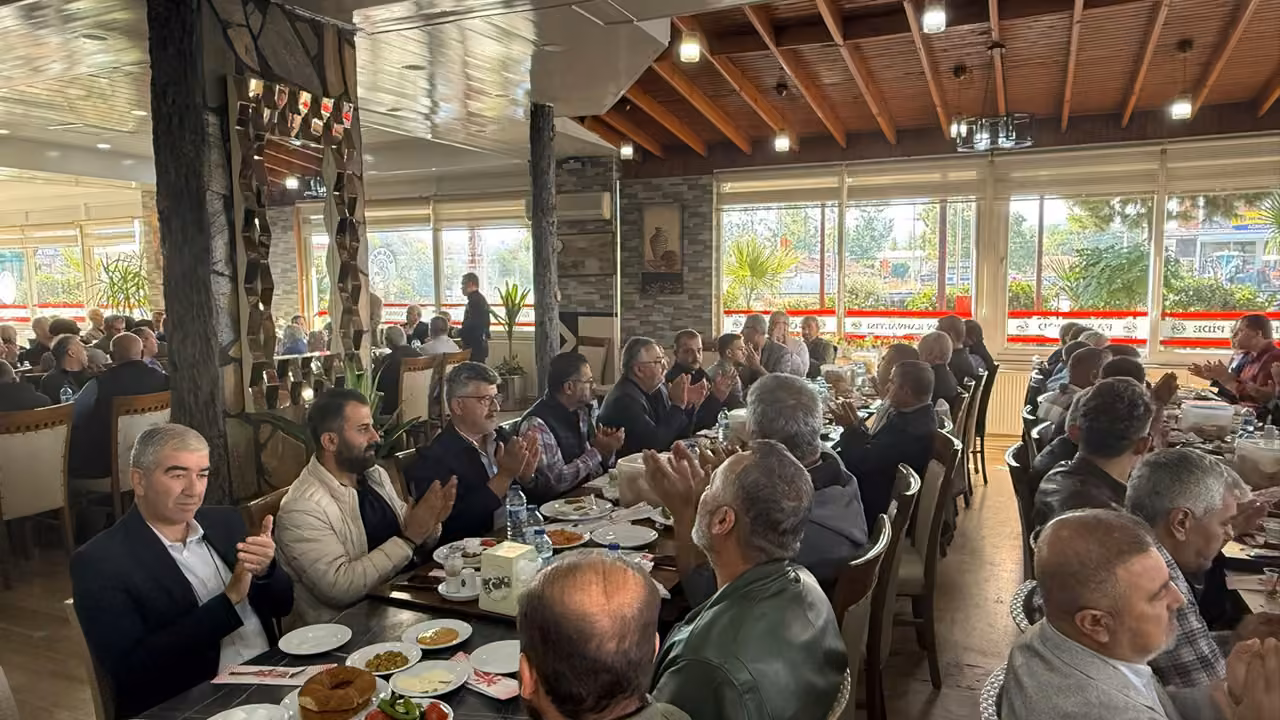 Yüksel ve ekibi Kula’da üyelerle buluştu