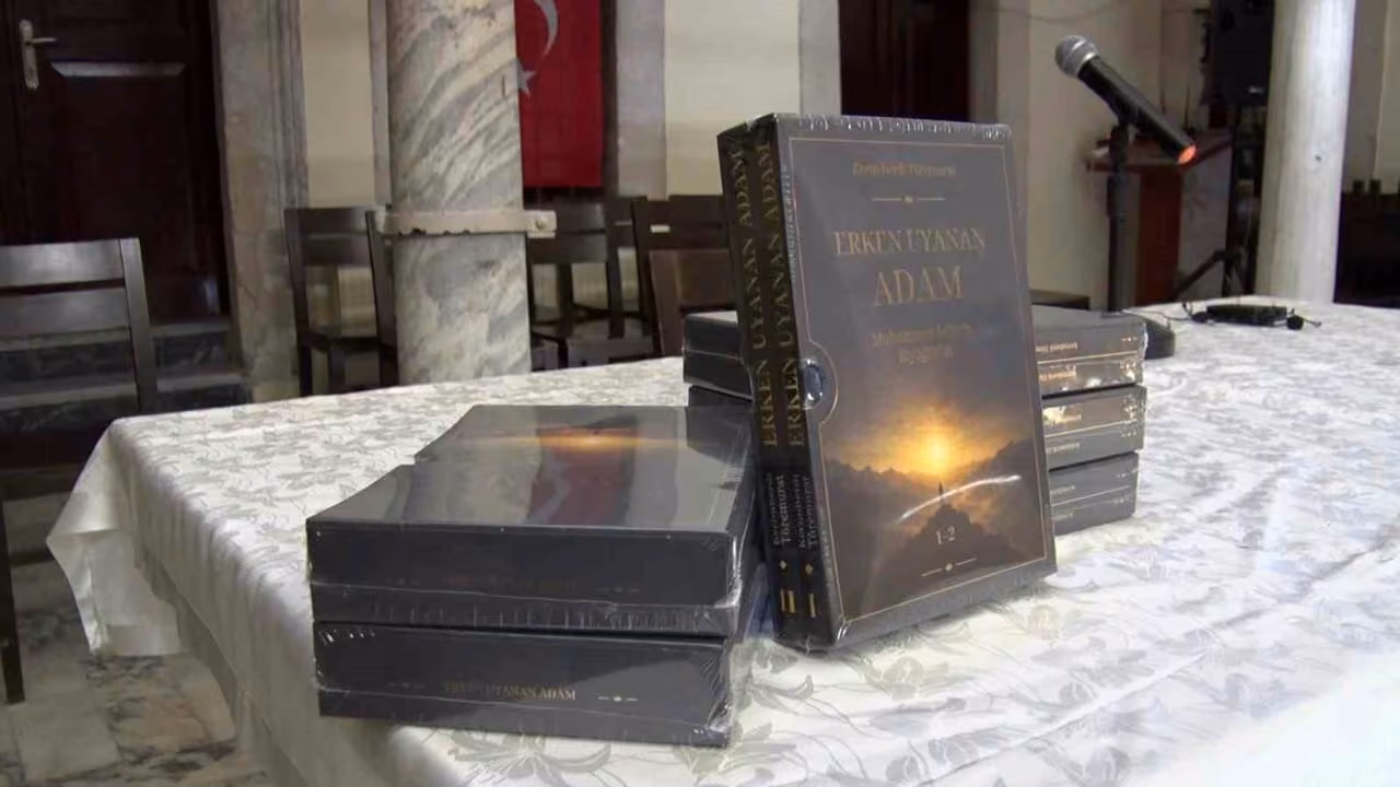 Özbekistan Halk Hareketi Lideri Muhammed Salih’in biyografisi İstanbul’da tanıtıldı