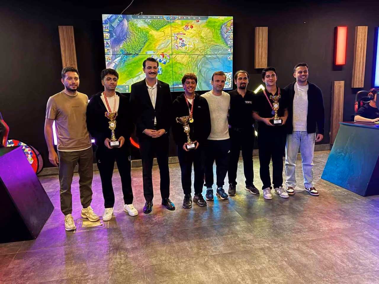 GKV Özel Liseleri öğrencilerinden dijital sporlarda büyük başarı