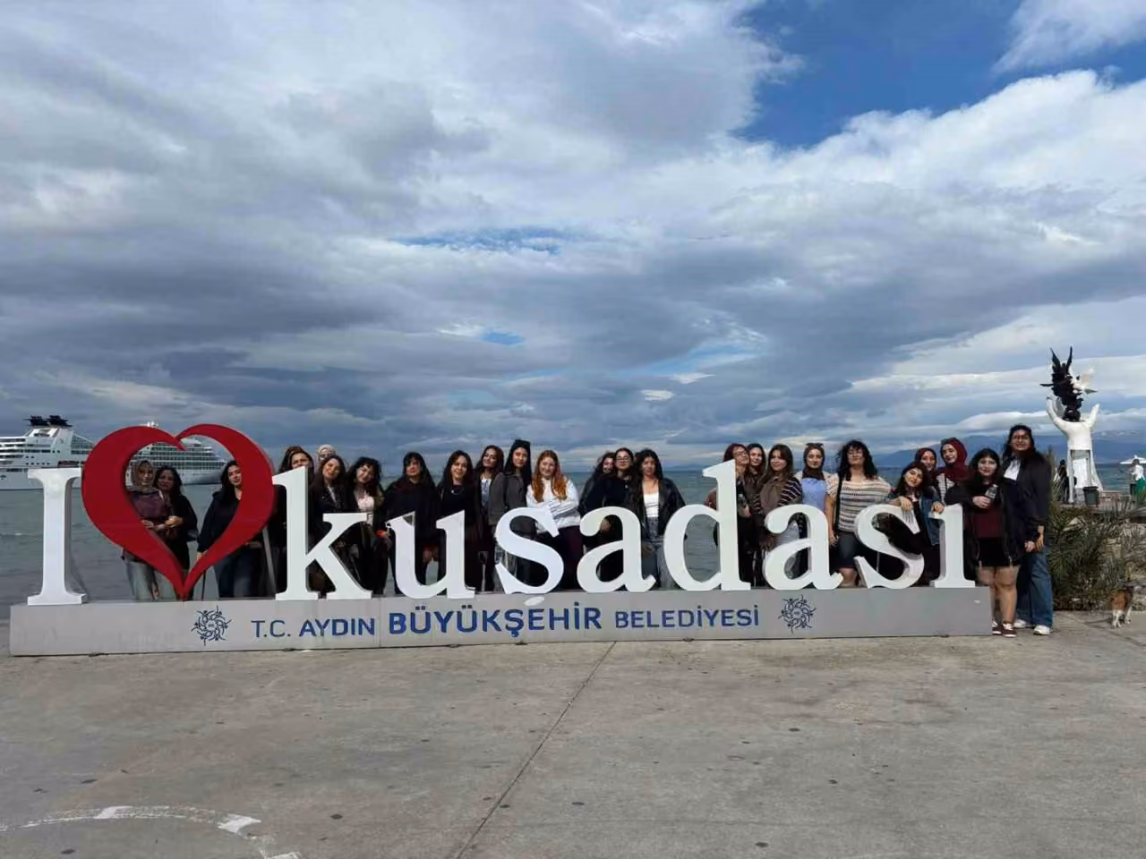 Aydınlı öğrenciler tarih ve kültür yolculuğuna çıktı