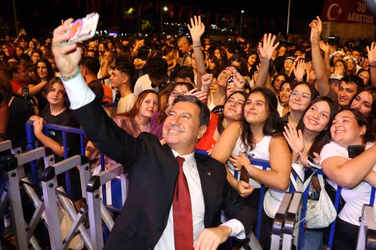 Başkan Aras’tan 29 Ekim Cumhuriyet Bayramı Mesajı