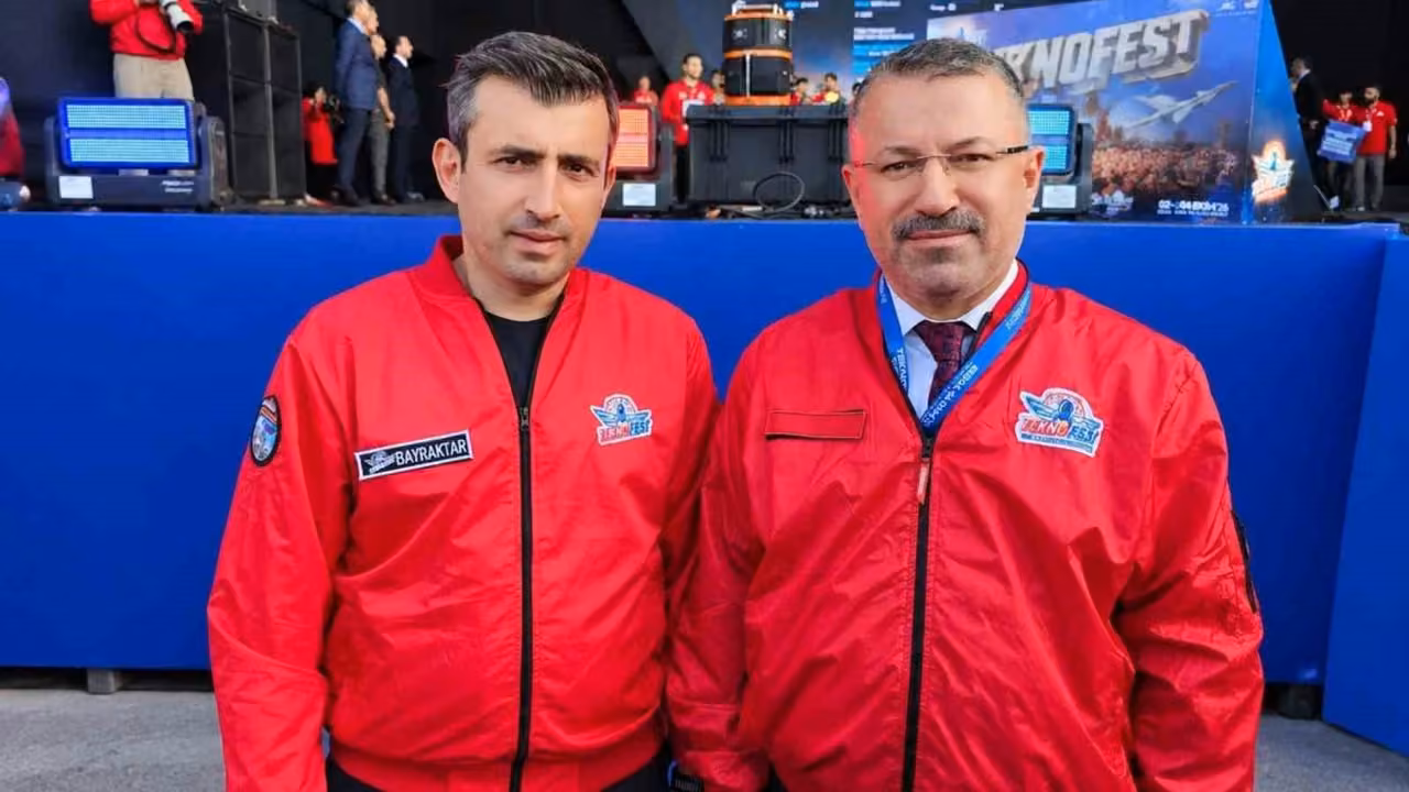 Rektörü Kırışık, TEKNOFEST Güneydoğu’da Selçuk Bayraktar ile buluştu