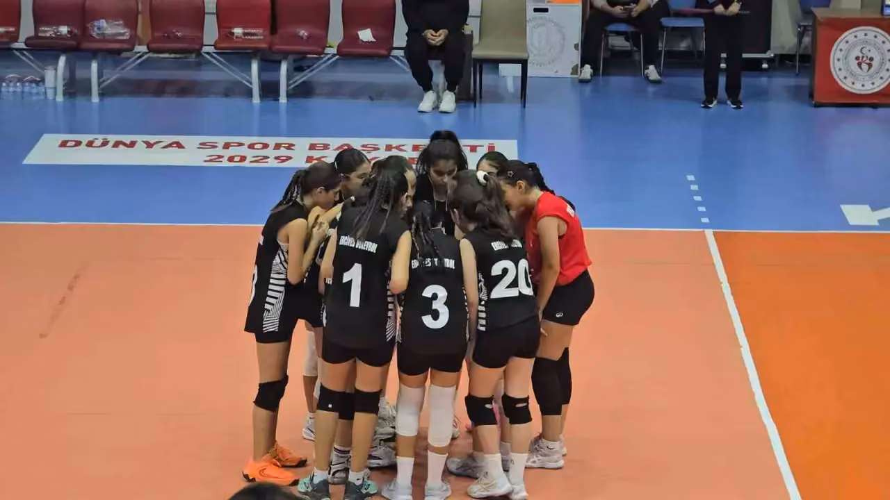 Erciyes Voleybol Kulübü’nden önemli galibiyet