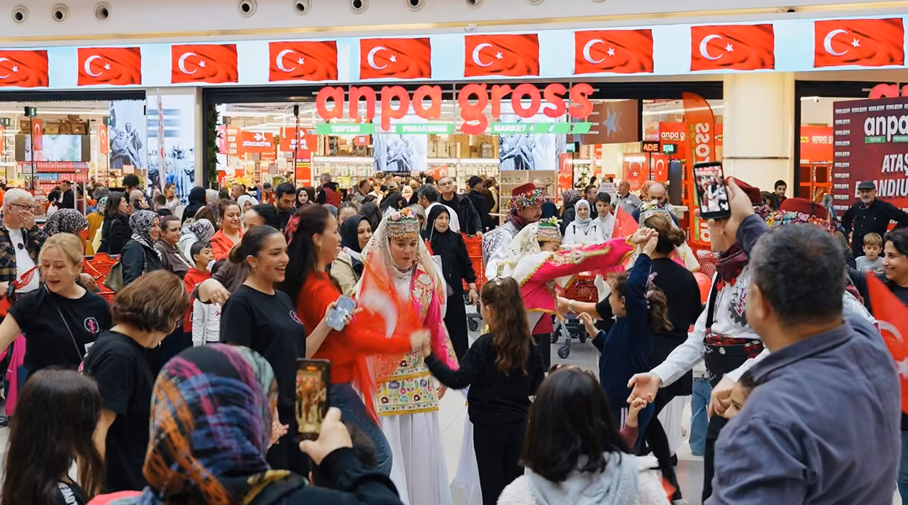 103 bin bayraklı kutlama, 103 bin çocuğa etkinlik