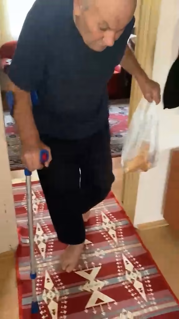 Yürümekte zorlanan 76 yaşındaki adamın huzurevine yerleştirilme talebi