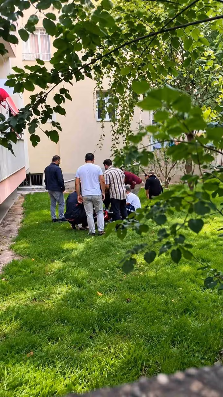Batman’da ikinci kattan düşen 17 yaşındaki kız yaralandı