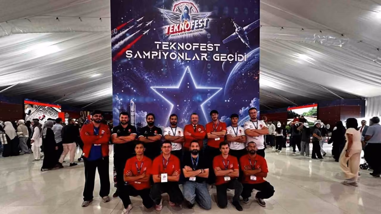 Rektör Kırışık, TEKNOFEST’te KBÜ teknoloji takımlarıyla buluştu