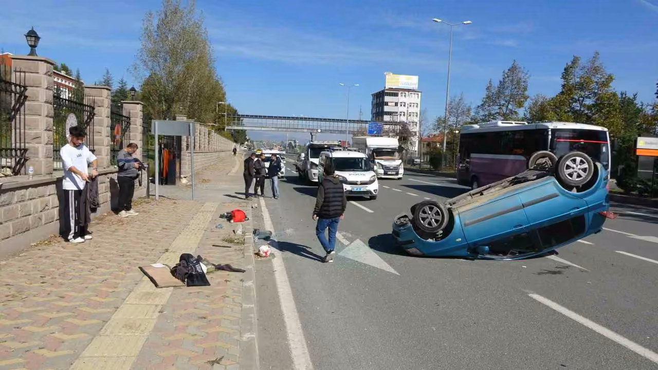 Kastamonu’da otomobil takla attı, 3 kişi burnu bile kanamadan kurtuldu