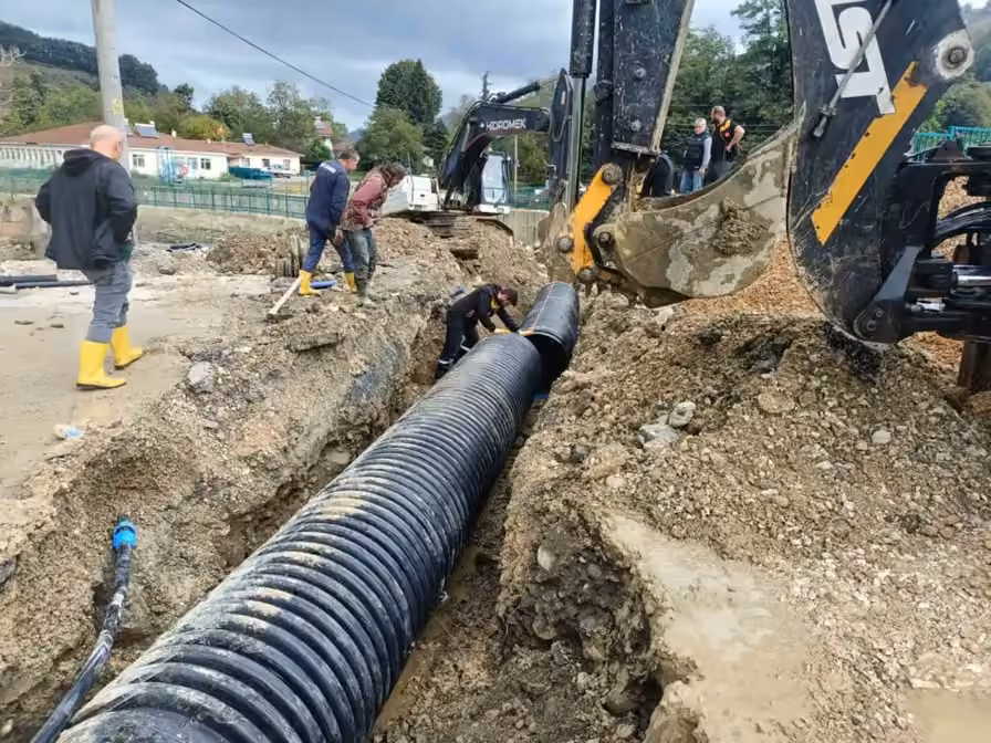 Esmahanım Köyü’nde yağmur suyu altyapısı güçlendirildi