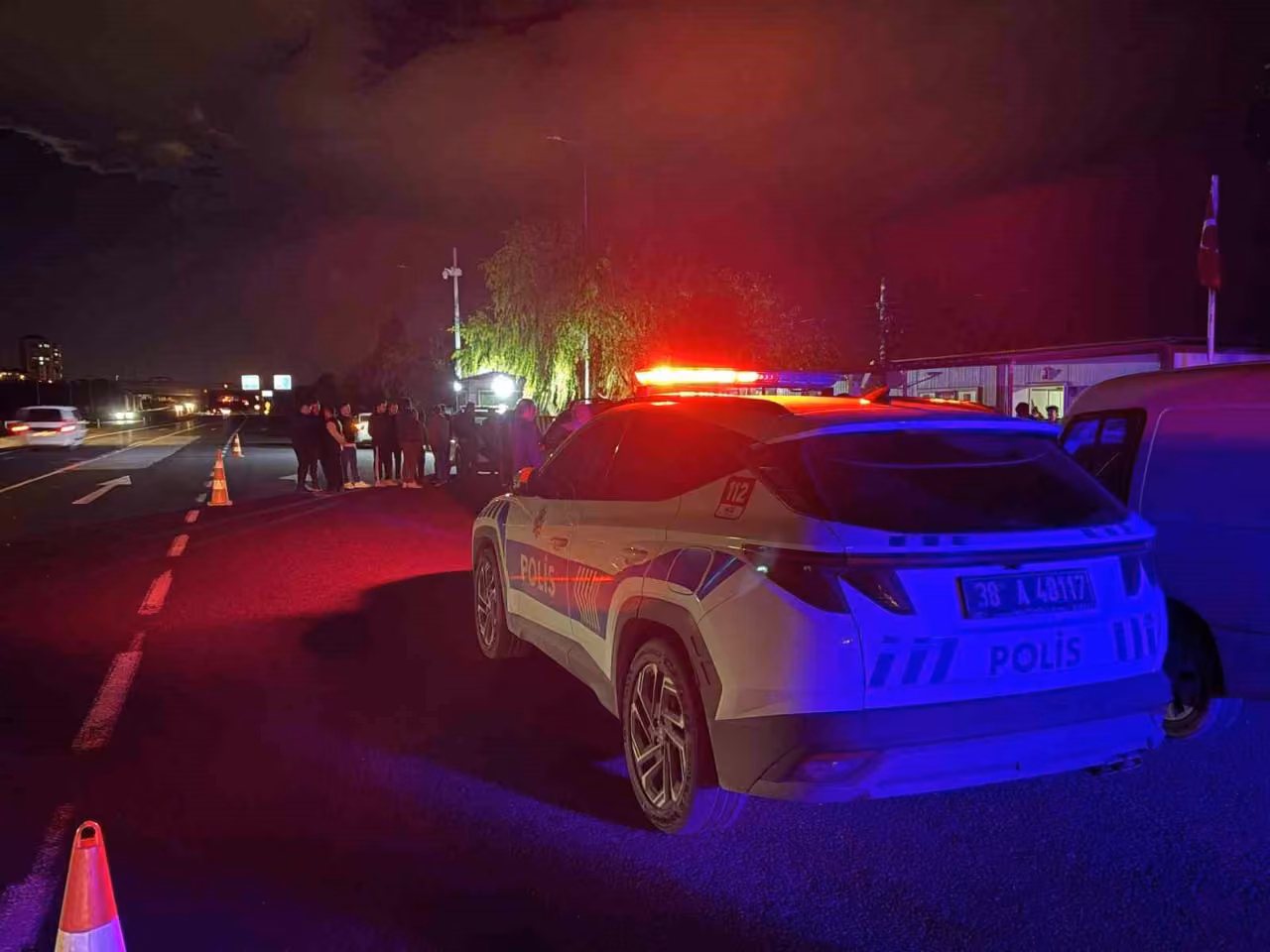 Asker uğurlamasında tüfekle ateş açan şahıs kendini yaraladı