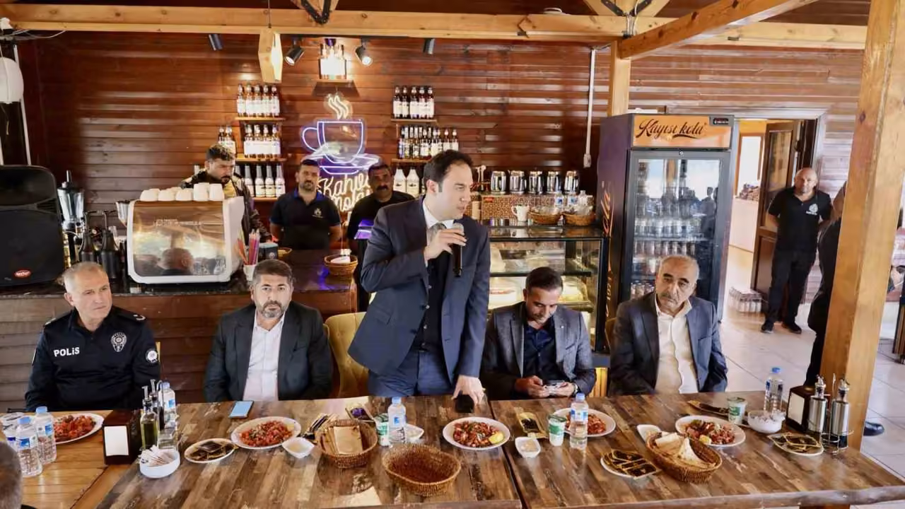 Akçadağ’da Muhtarlar Günü buluşması