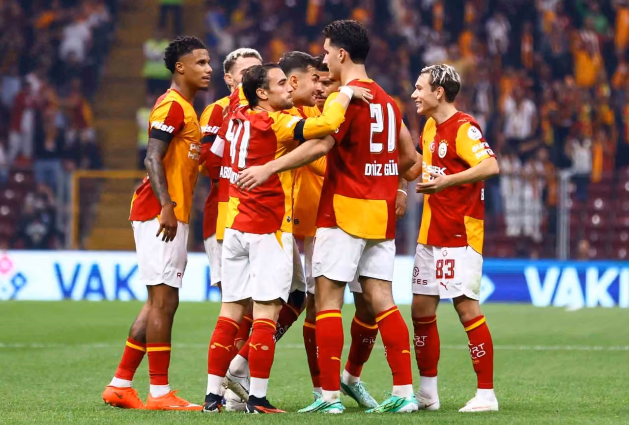 Galatasaray, UEFA Şampiyonlar Ligi’nde Barcelona’yı konuk edecek