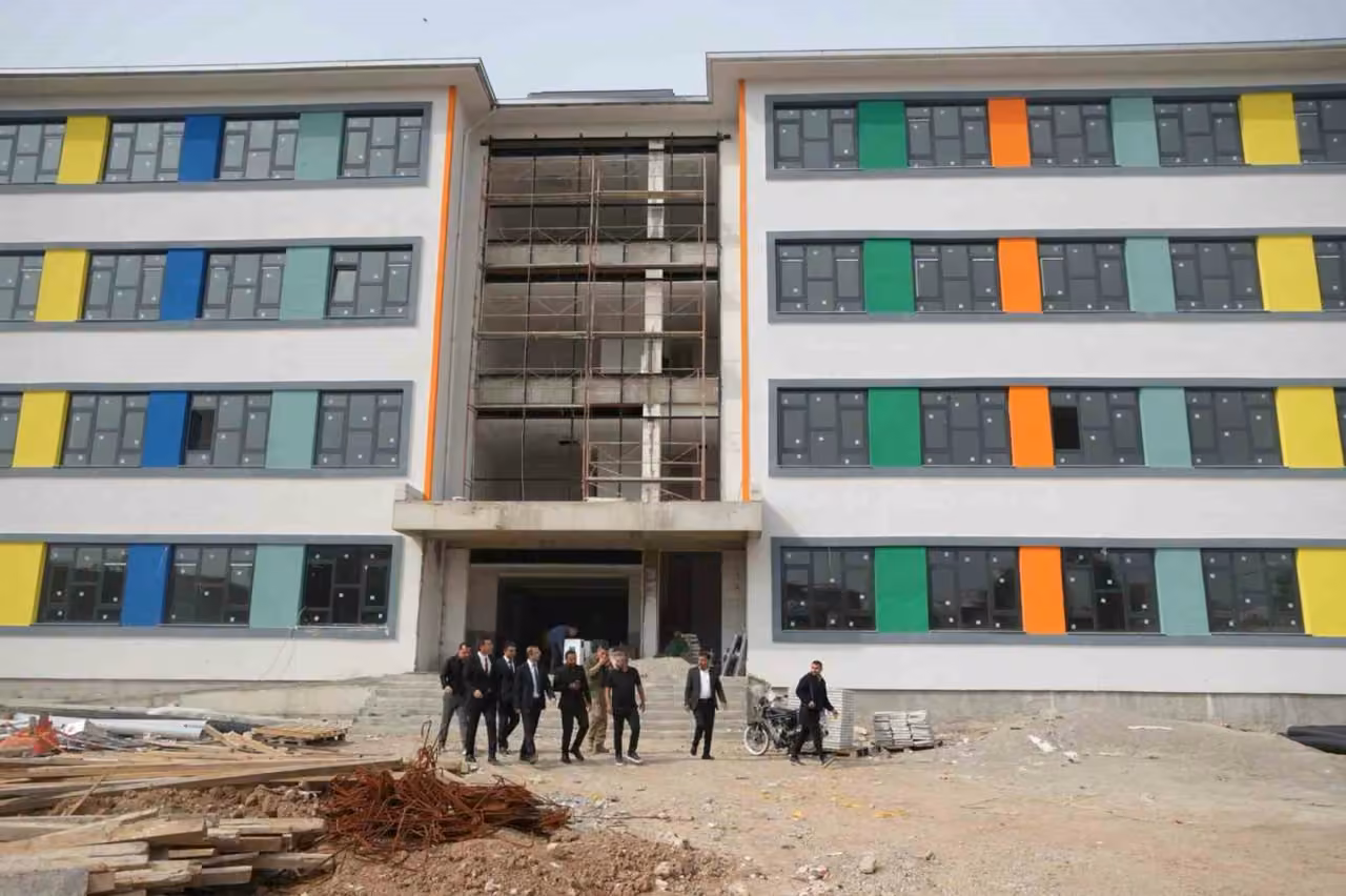 Cizre Kaymakamı Baycar eğitim yatırımlarını inceledi