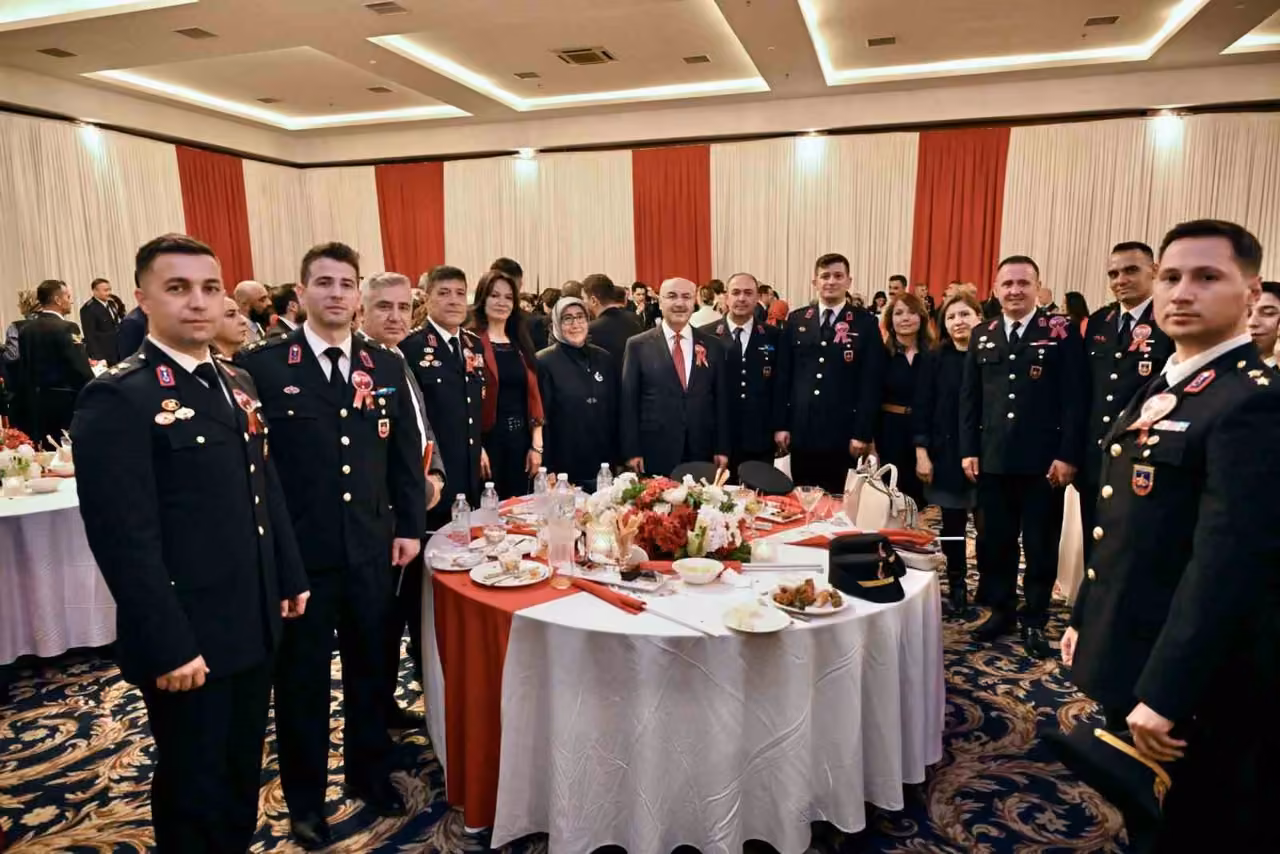 Vali Köşger; "İstikbalde daha iddialı bir Türkiye hedefiyle yürüyeceğiz"