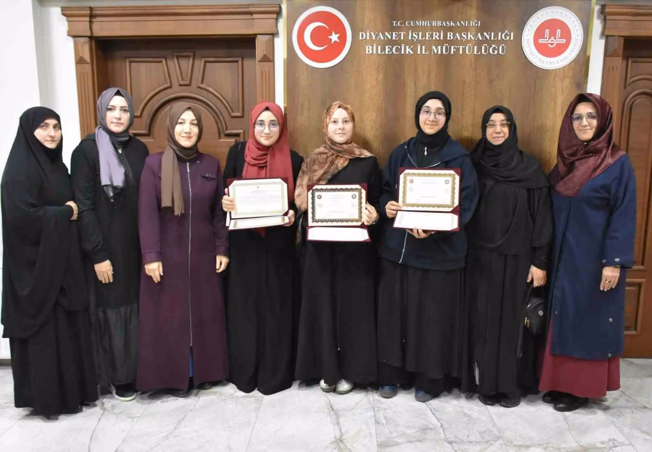 Bilecik’te hafızlara belgeleri verildi