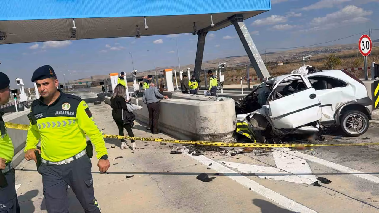 Aksaray’da feci kaza: 22 yaşındaki sürücü öldü
