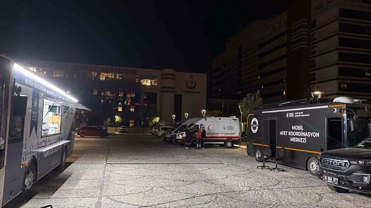 Manisa’da yaşanan feci kaza sonrası BBB AKOM’dan destek