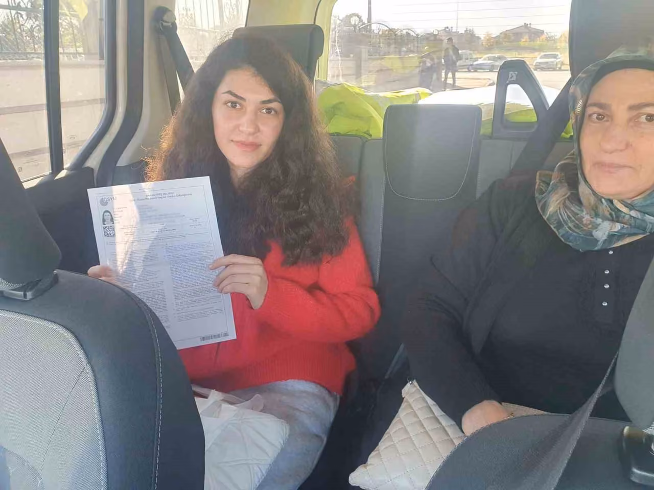 Büyükşehir ekipleri, KPSS adaylarını sınava yetiştirdi