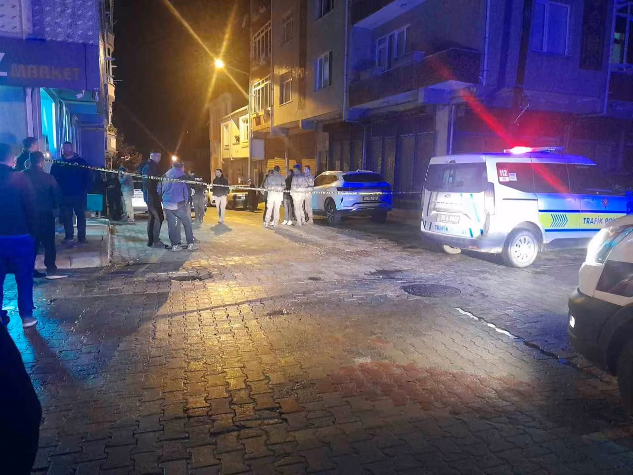 Vize’de eş cinayeti: Eşini vurup intihara kalkıştı