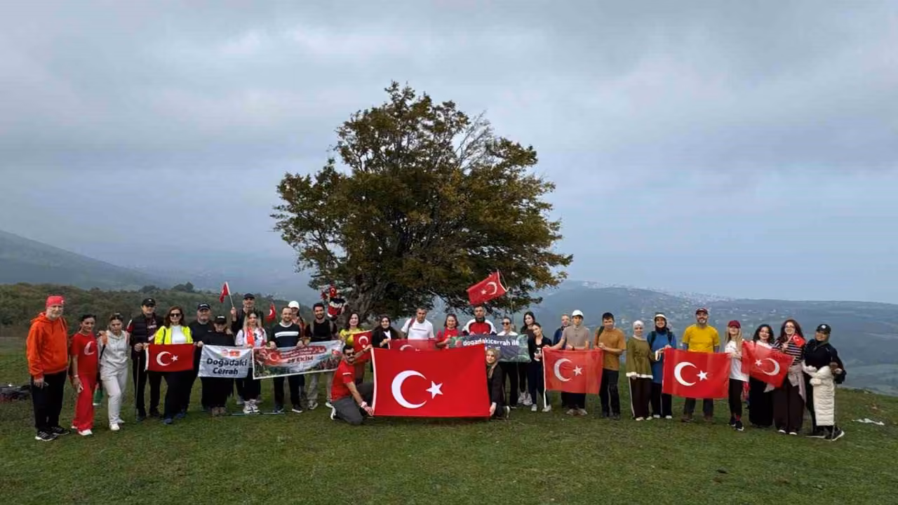 Doğada 103. yıla özel Cumhuriyet yürüşü