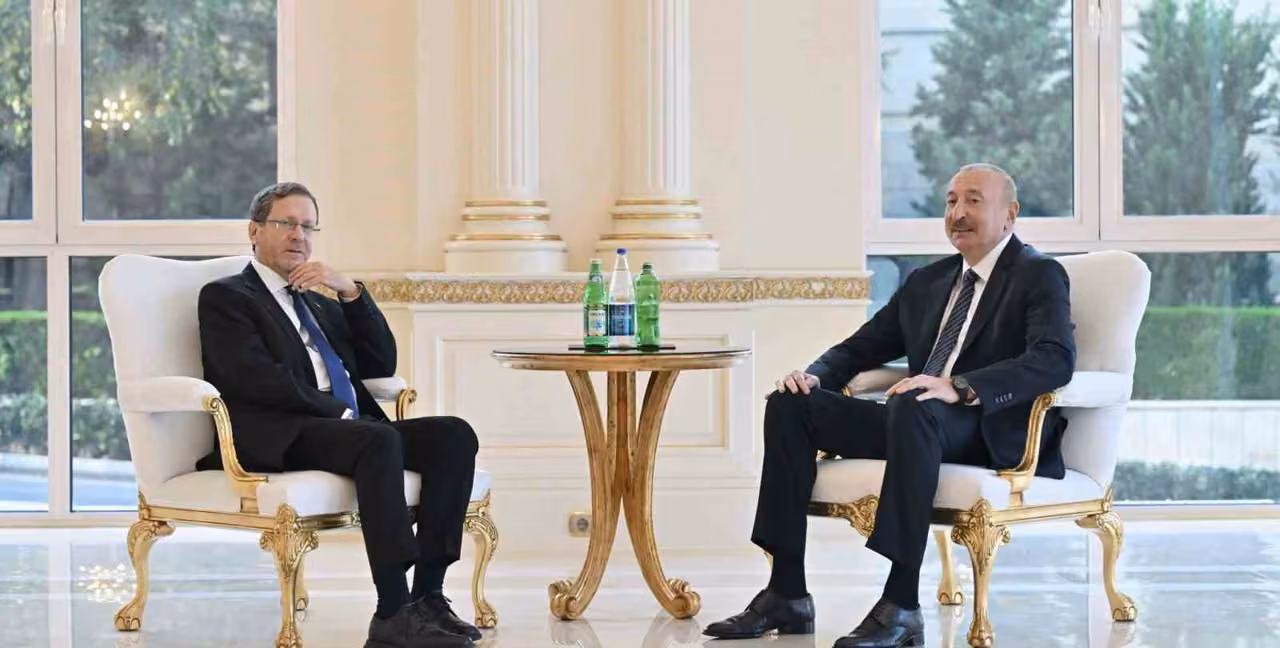 Azerbaycan Cumhurbaşkanı Aliyev, İsrail Cumhurbaşkanı Herzog ile bir araya geldi
