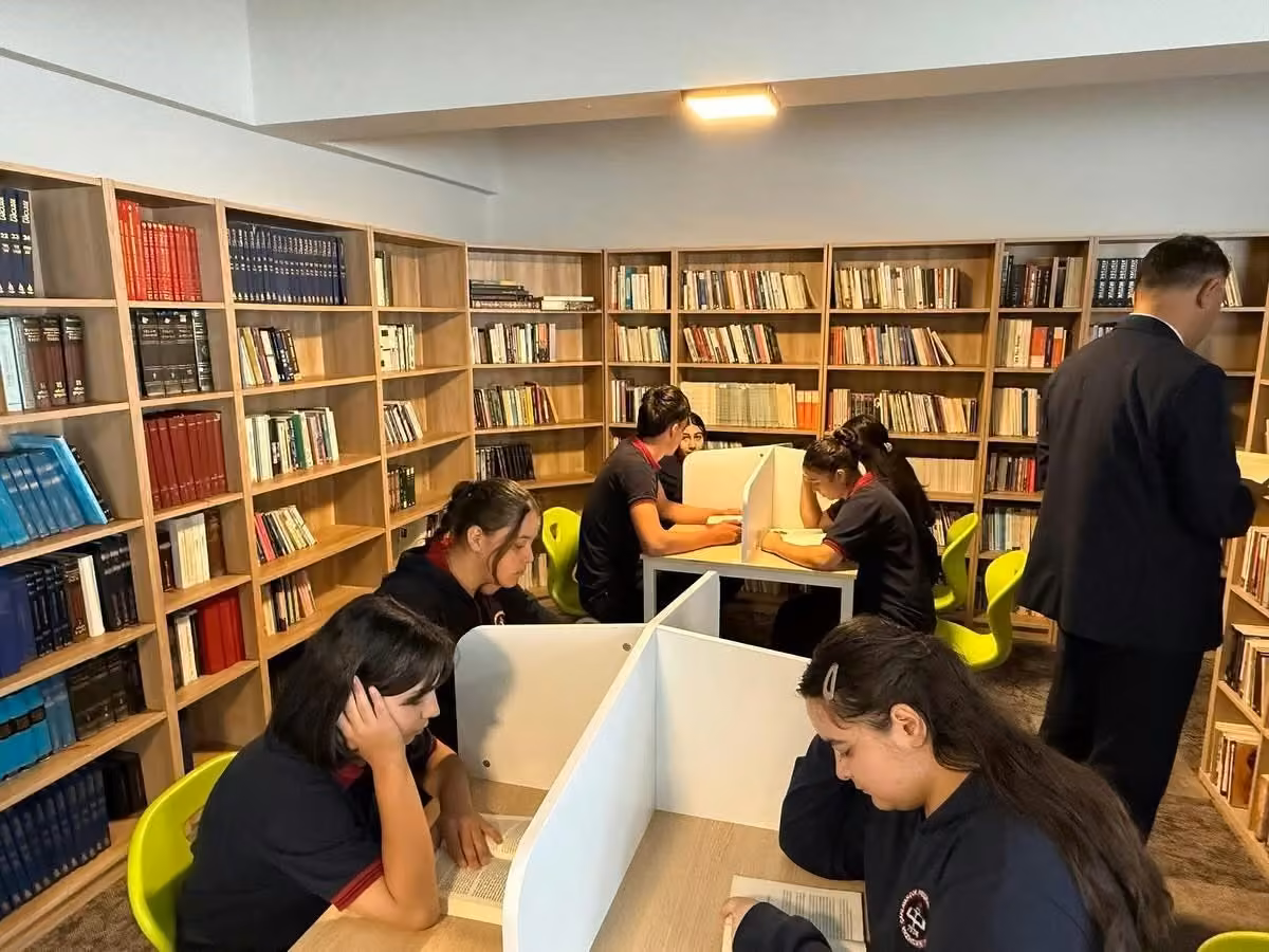 Çağlayan Anadolu Lisesine yeni kütüphane ve eğitim alanları kazandırıldı