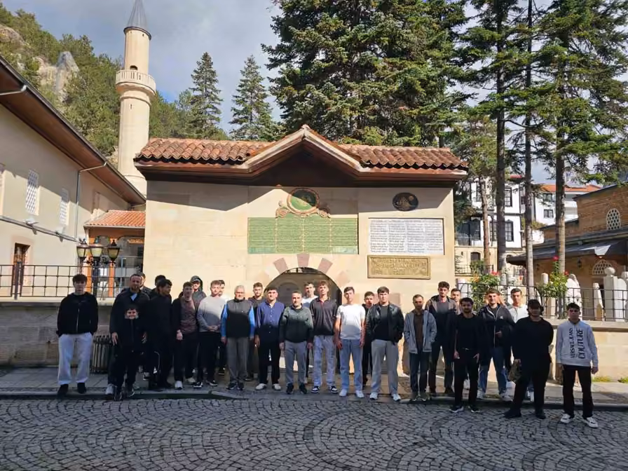 Sıla Erkek Yurdu’nda kalan öğrencilere şehir gezisi