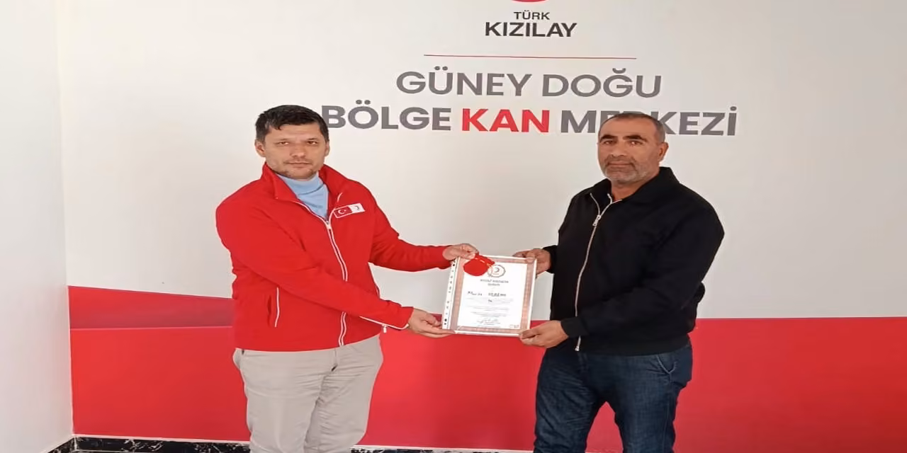 Kızılay’dan duyarlı vatandaşa anlamlı ödül