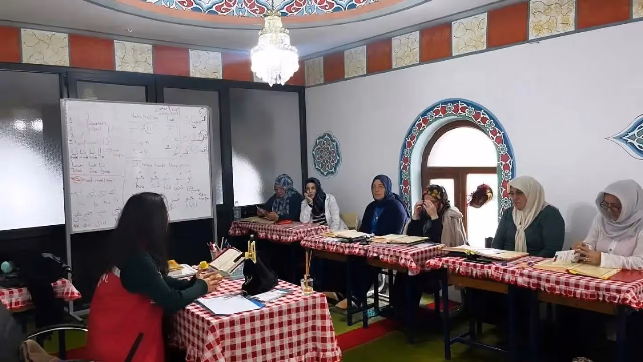 Sinop’ta Kur’an kursu kursiyerlerine koruyucu aile hizmeti tanıtıldı