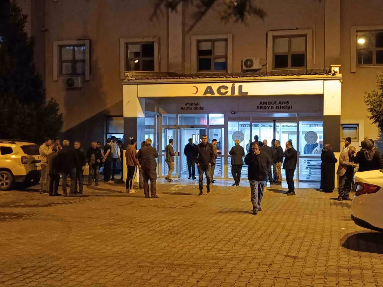 Bingöl’de inşaat iskelesinden düşen işçi yaralandı