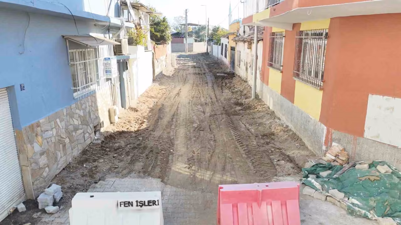 Sümer Mahallesi’nde yol çalışmaları sürüyor