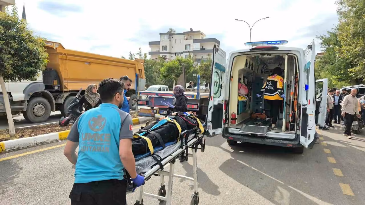 İki motosiklet çarpıştı: 1 yaralı