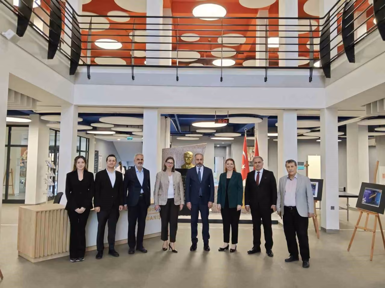 Rektör Şevli, Özel Eren Fen ve Teknoloji Lisesini ziyaret etti