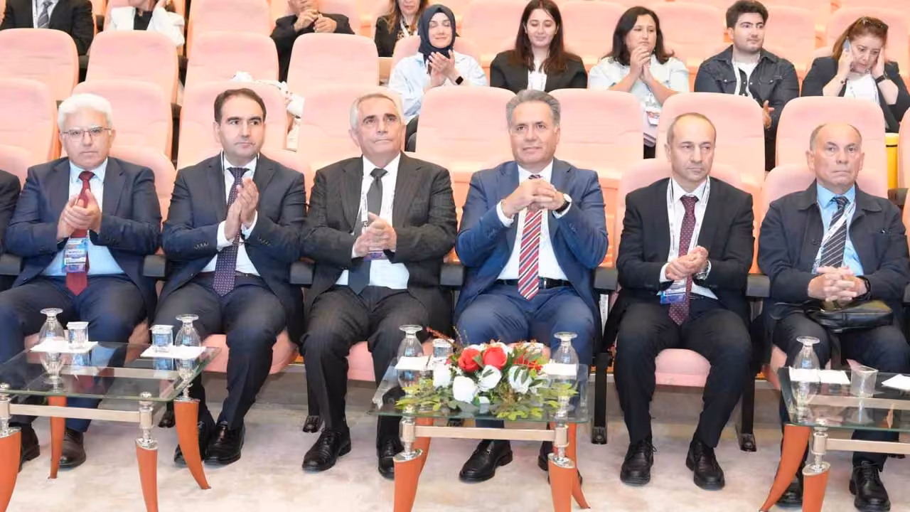 51. Ulusal Fizyoloji Kongresi İnönü Üniversitesi ev sahipliğinde başladı