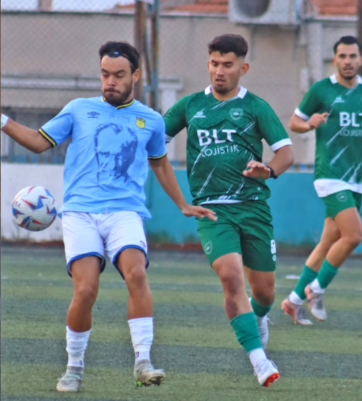 Alaçatıspor deplasmanda iki golle kazandı