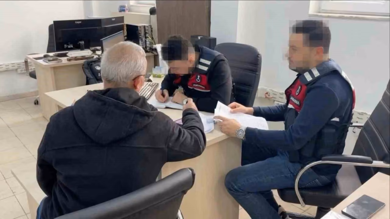 Yapay zekalı borsa tuzağına jandarma operasyonu: 9 kişi tutuklandı