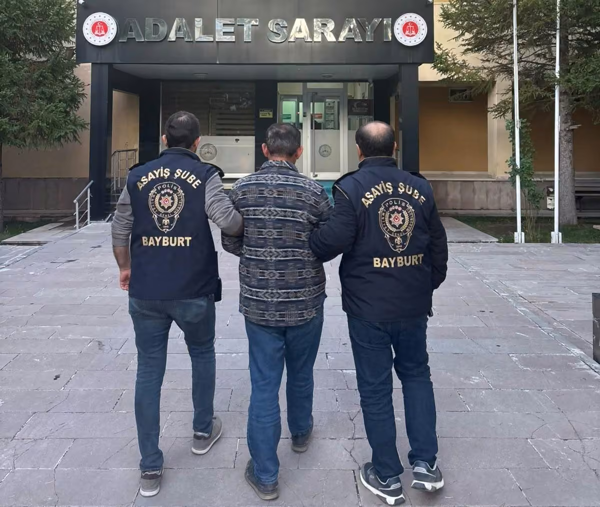 Bayburt’ta inşaatlardan 120 bin liralık malzeme çalan şahıs tutuklandı