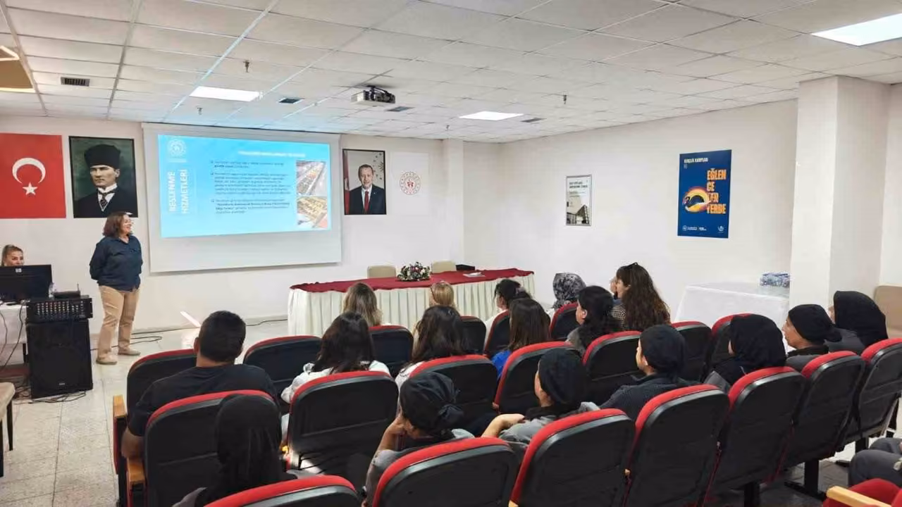 Yurtlarda beslenme hizmetleri eğitimleri tamamlandı