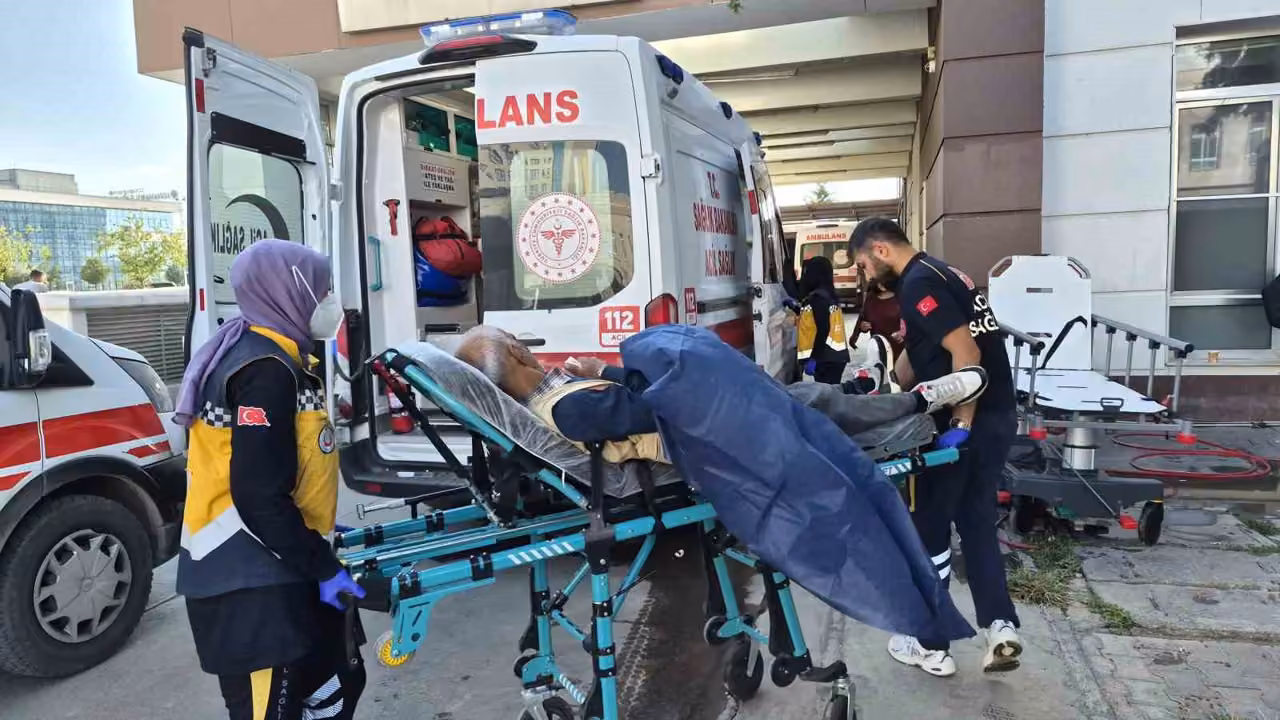 Adıyaman’da otomobilin çarptığı yaya yaralandı
