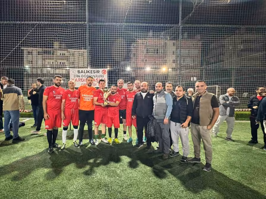 Balıkesir’de din görevlileri yeşil sahada buluştu