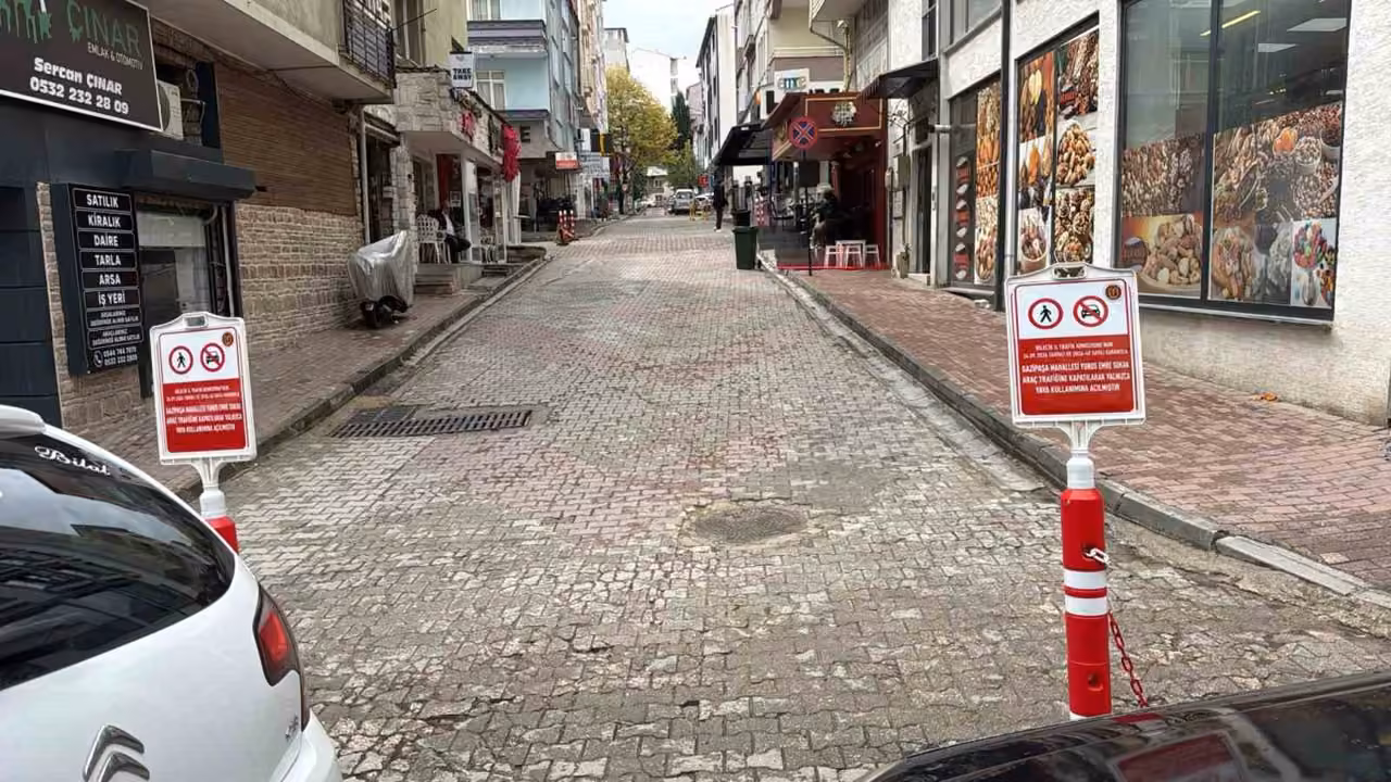Bilecik’te bir sokak daha araç trafiğine kapatıldı