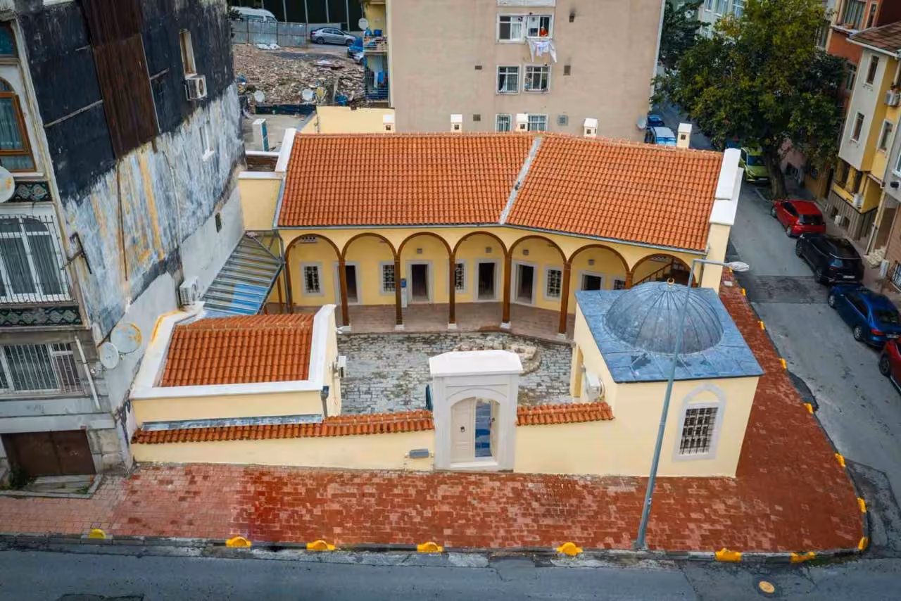 Fatih’te kayıp bir tarihî eser aslına uygun olarak yeniden ihya edildi