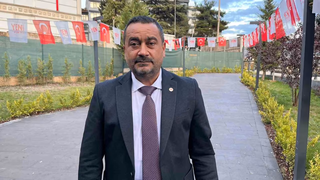 Yeni Parti’de Erdal Demir sandıktan zaferle çıktı