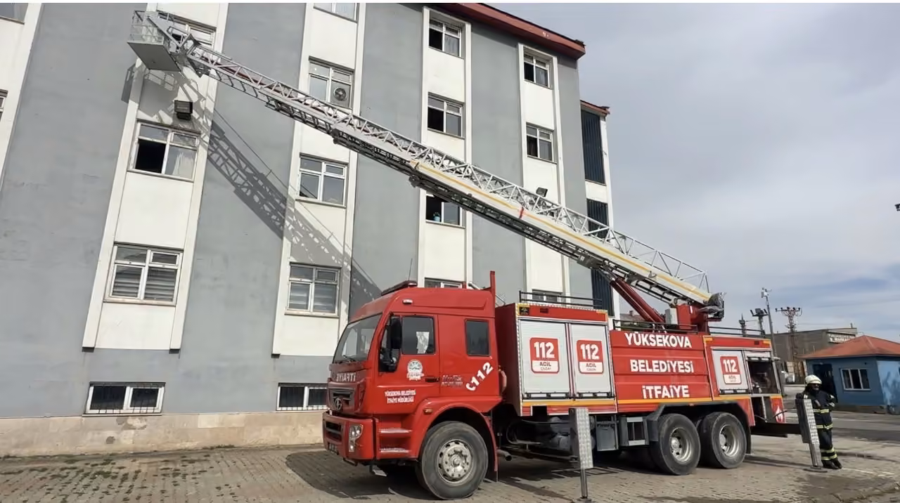 Yüksekova’da nefes kesen yangın tatbikatı