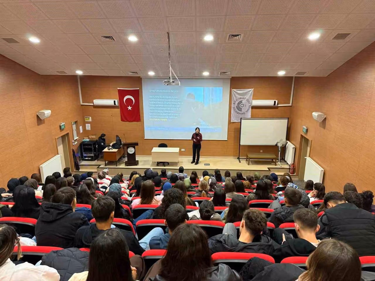 Bolu’da öğrencilere madde bağımlılığıyla mücadele eğitimi