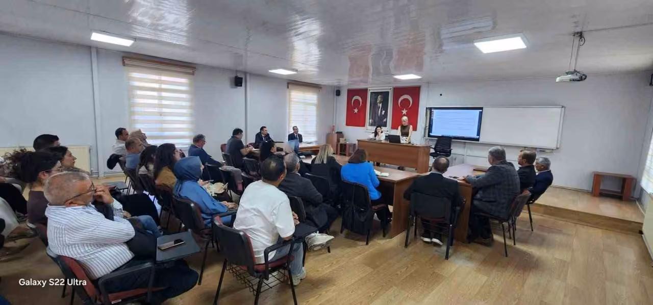 Sarıgöl’de çocukları sosyal risklerden korumak için eğitim