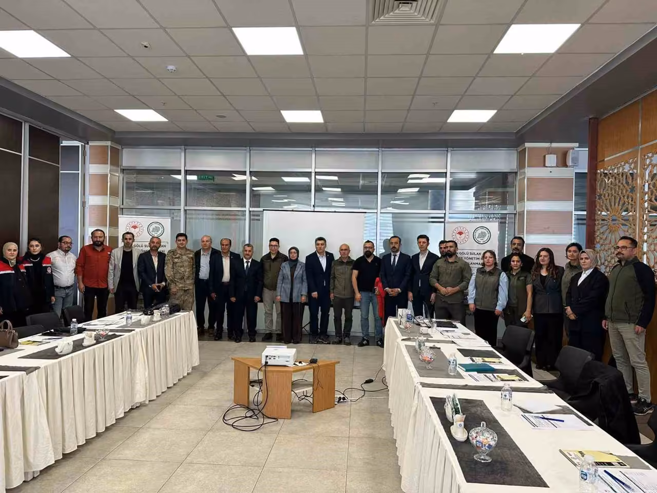 Adilcevaz’da ‘Arin Gölü Revize Çalıştayı’ düzenlendi