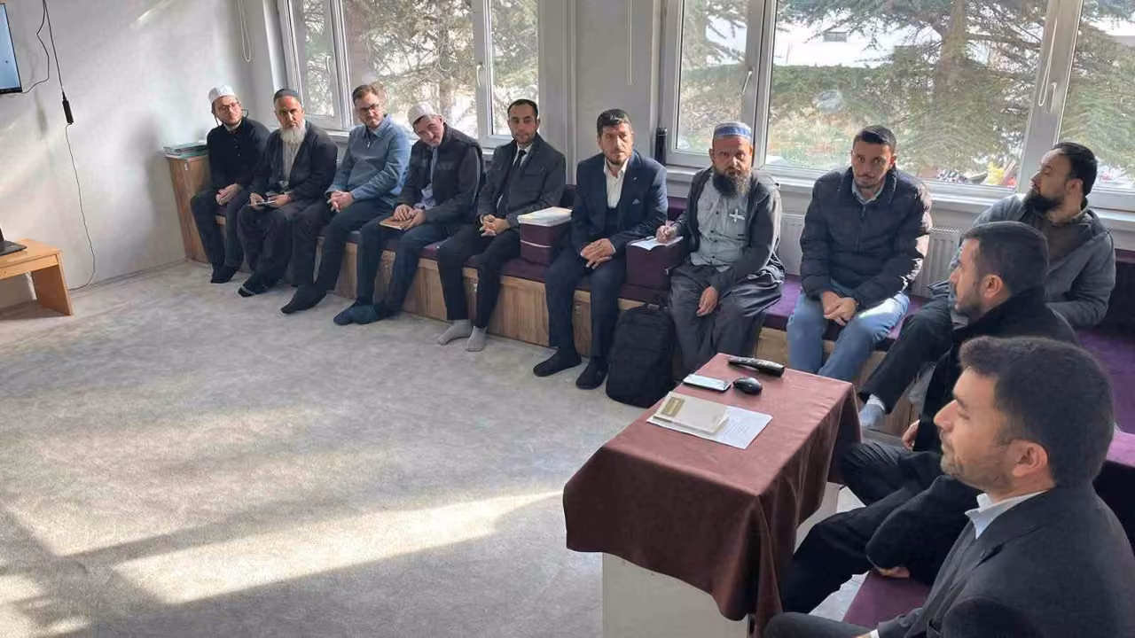 Altıntaş’ta vaaz becerilerini geliştirme kursu başladı