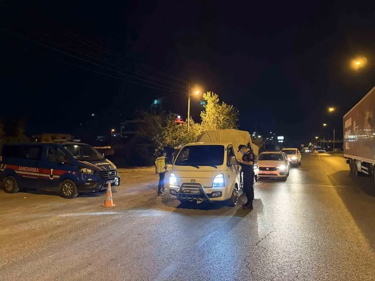 Aydın’da ’Çember’ operasyonu: "41 aranan şahıs yakalandı"